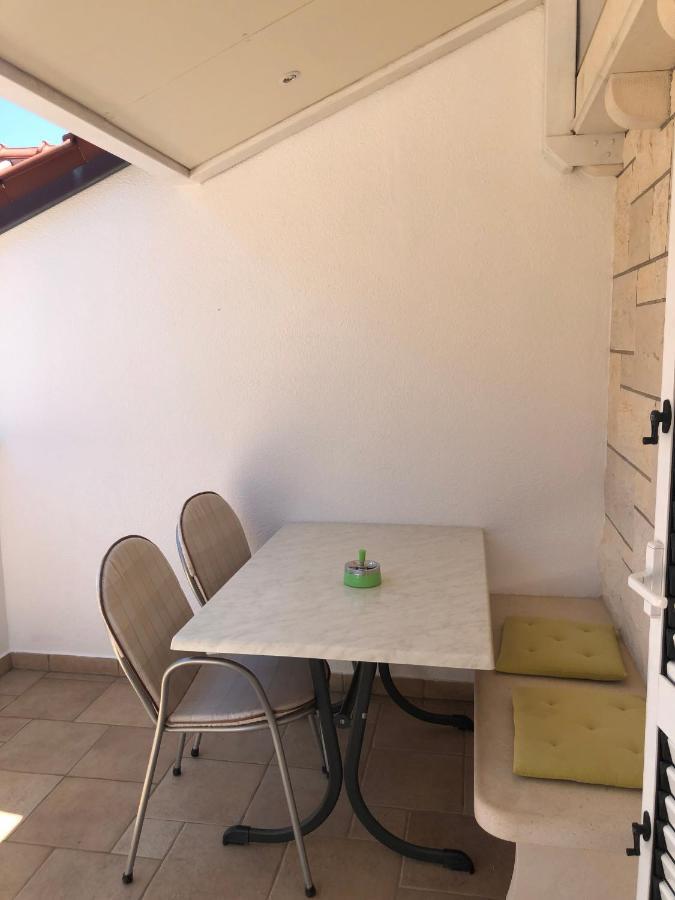 Apartmani Roberta Bol Extérieur photo