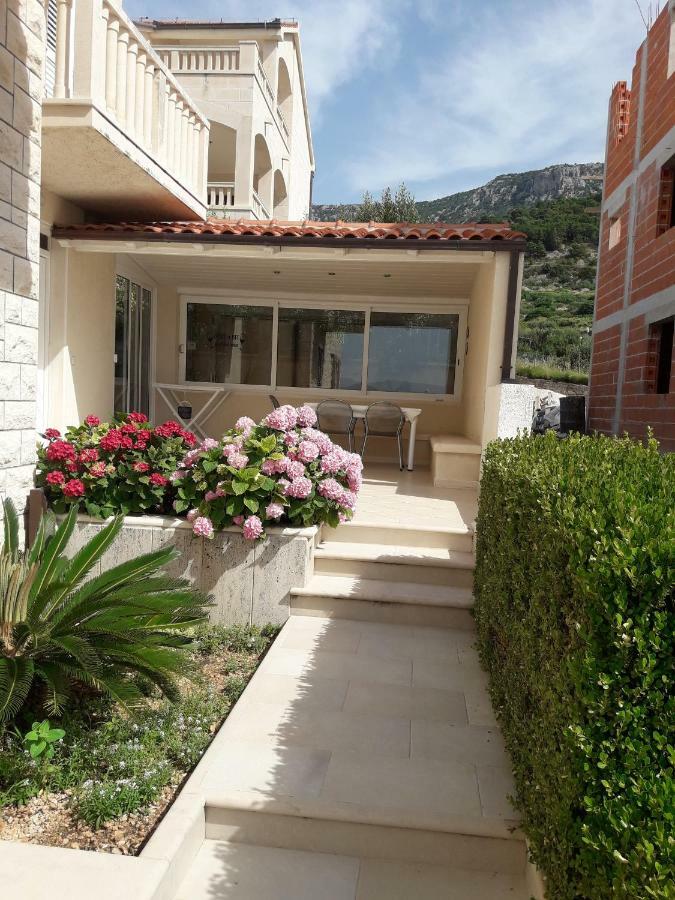 Apartmani Roberta Bol Extérieur photo