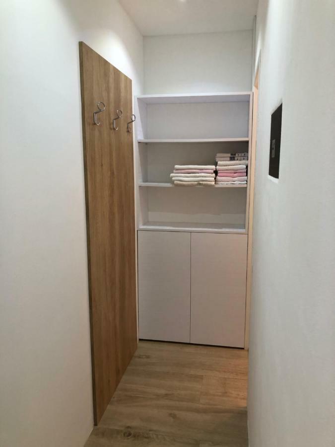 Apartmani Roberta Bol Extérieur photo