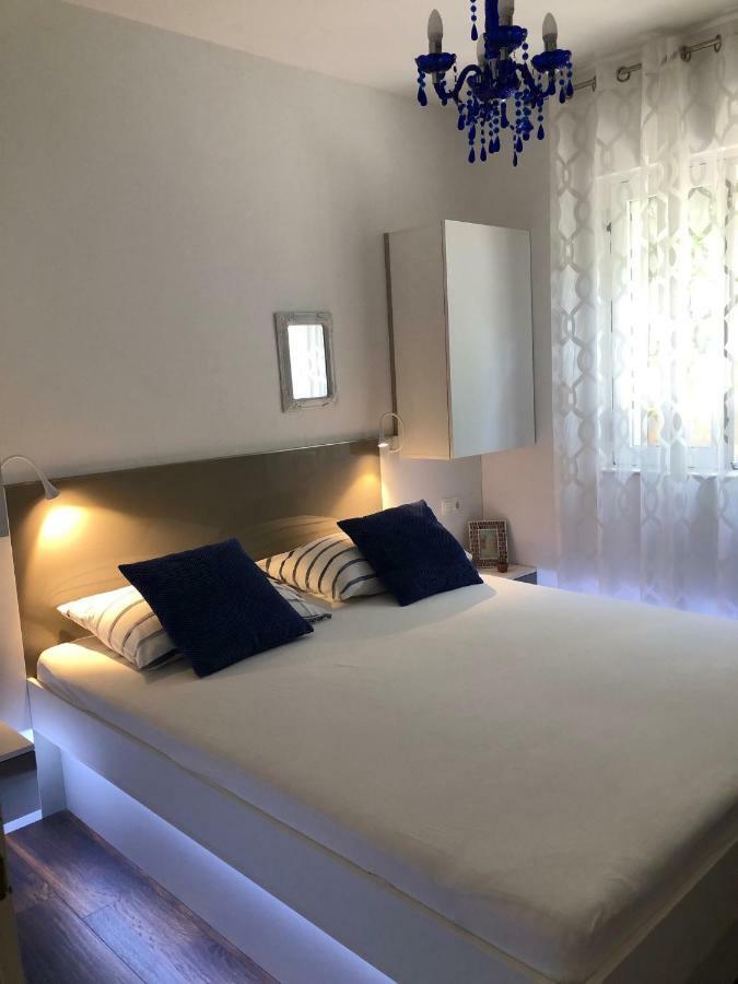 Apartmani Roberta Bol Extérieur photo